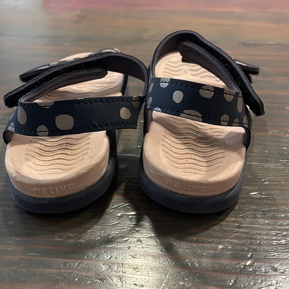 Natives - Picture 4 of 5